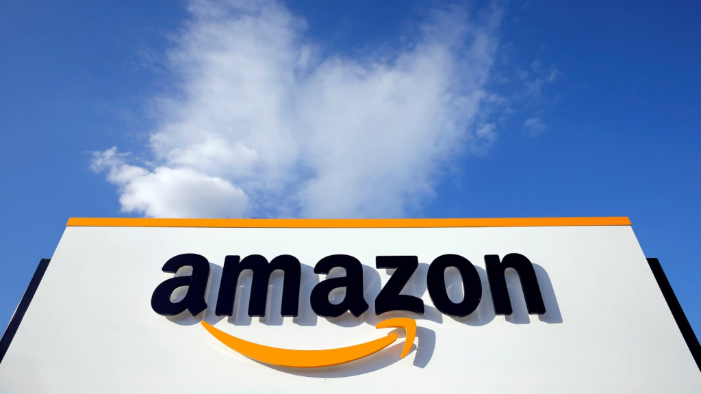A Amazon é uma das maiores empresas de comércio eletrônico do mundo, fundada em 1994 por Jeff Bezos.